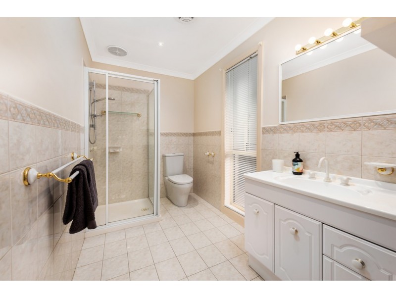 6 Snake Gully Drive, Bundoora VIC 3083