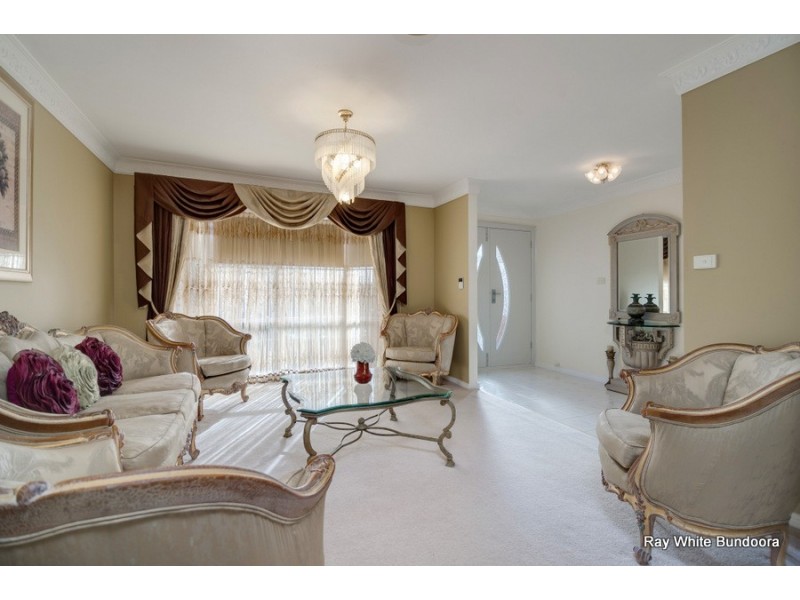 5 Ivy Court, Mill Park VIC 3082