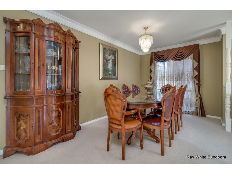 5 Ivy Court, Mill Park VIC 3082