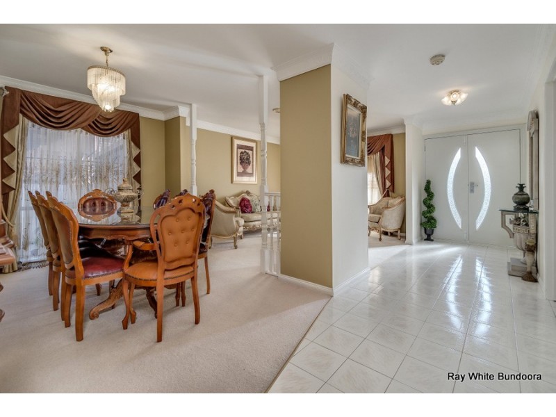 5 Ivy Court, Mill Park VIC 3082