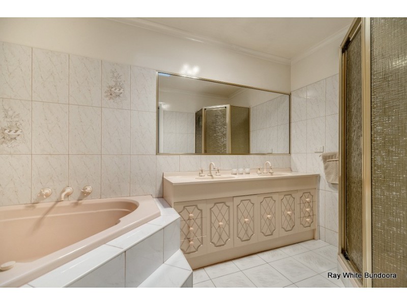 5 Ivy Court, Mill Park VIC 3082