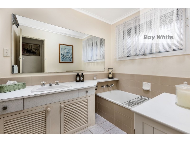 15 Glenara Court, Bundoora VIC 3083