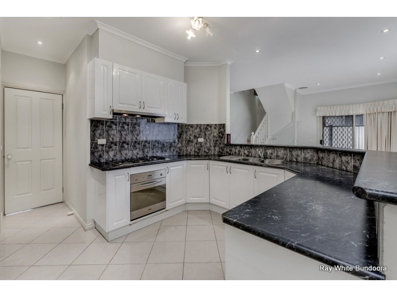 3 Pleasant Close, Mill Park VIC 3082