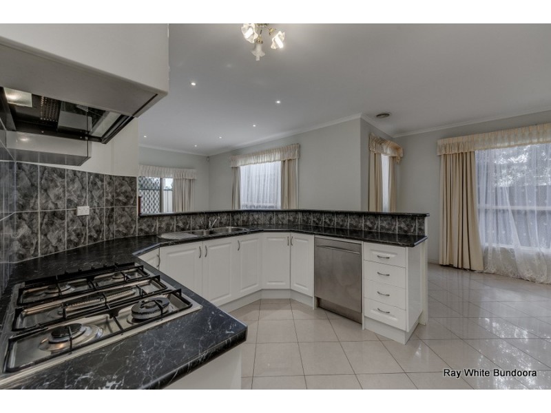 3 Pleasant Close, Mill Park VIC 3082