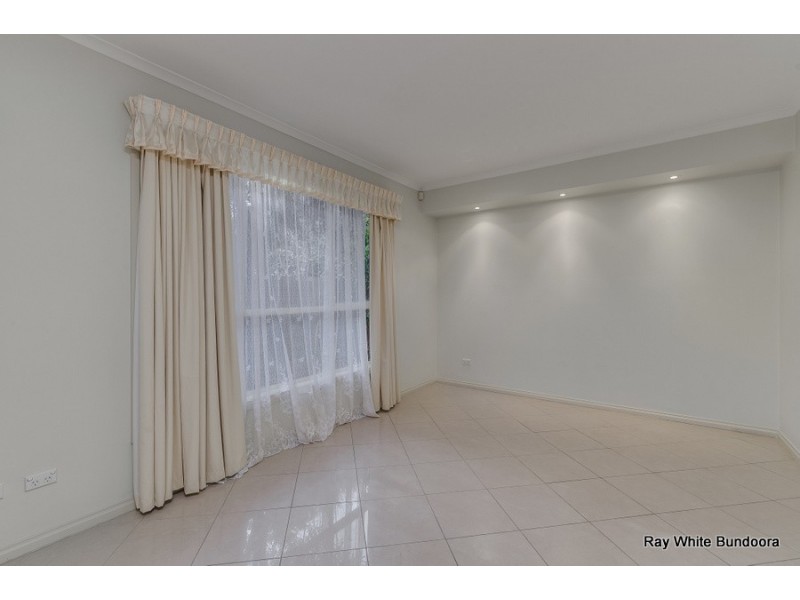 3 Pleasant Close, Mill Park VIC 3082