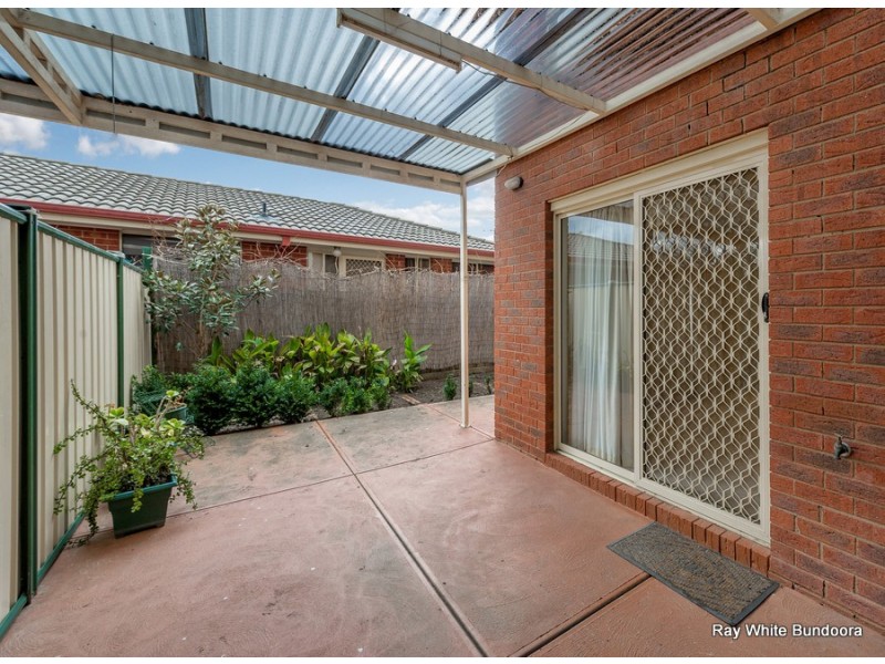 3 Pleasant Close, Mill Park VIC 3082