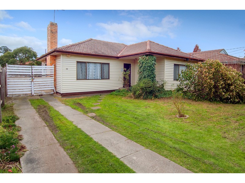 44 Rathcown Road, Reservoir VIC 3073