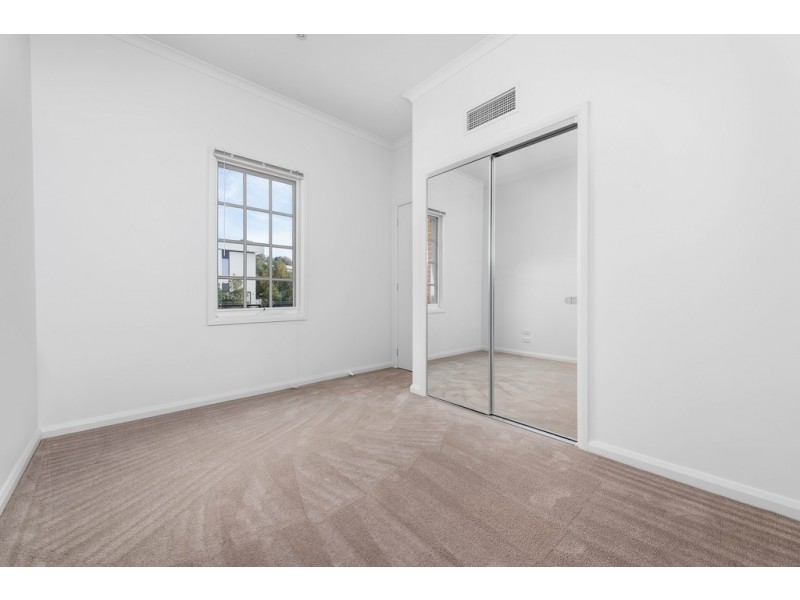 8/40 Linacre Drive, Bundoora VIC 3083