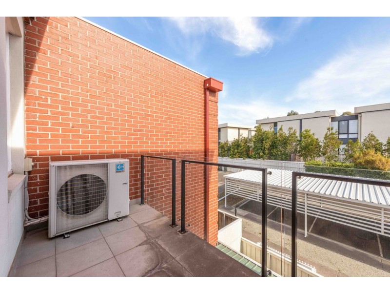 8/40 Linacre Drive, Bundoora VIC 3083
