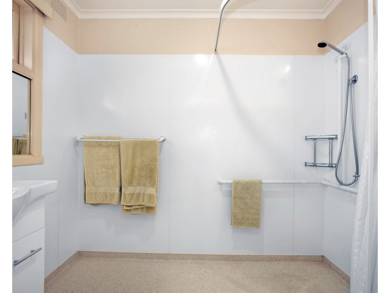 15 Leonard Crescent, Bundoora VIC 3083