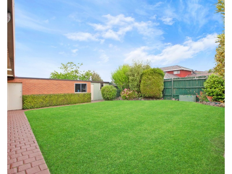 15 Leonard Crescent, Bundoora VIC 3083