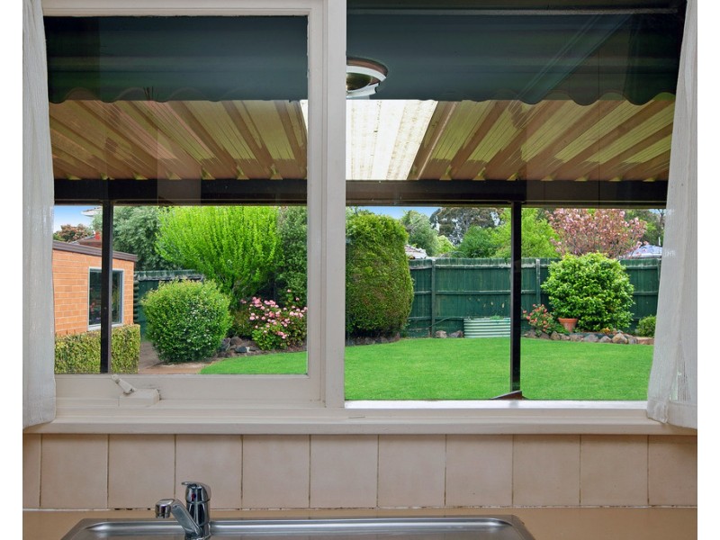 15 Leonard Crescent, Bundoora VIC 3083