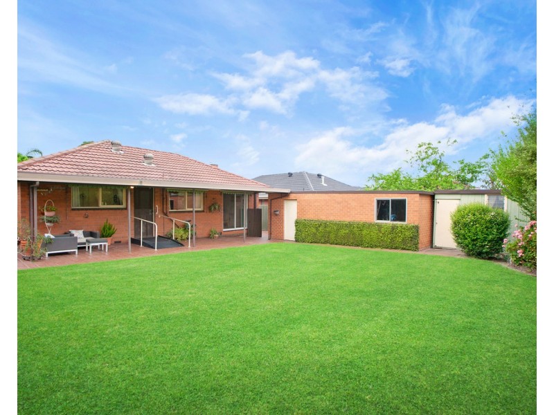15 Leonard Crescent, Bundoora VIC 3083
