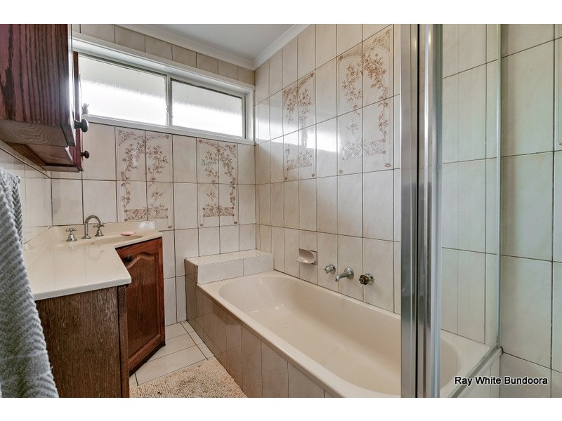 9 Lennox Crescent, Bundoora VIC 3083