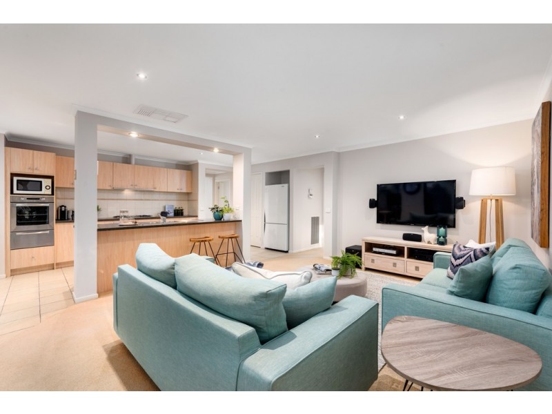 36 Scarlet Drive, Bundoora VIC 3083