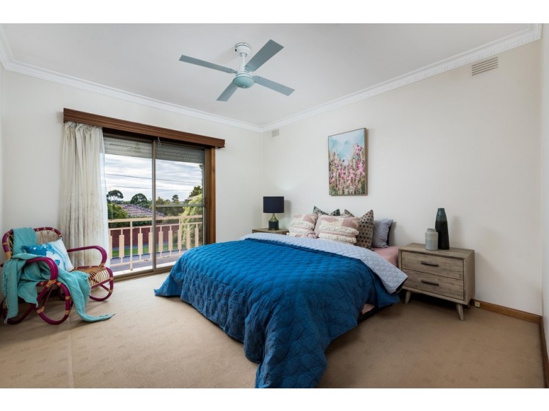 18 Luton Way, Bundoora VIC 3083