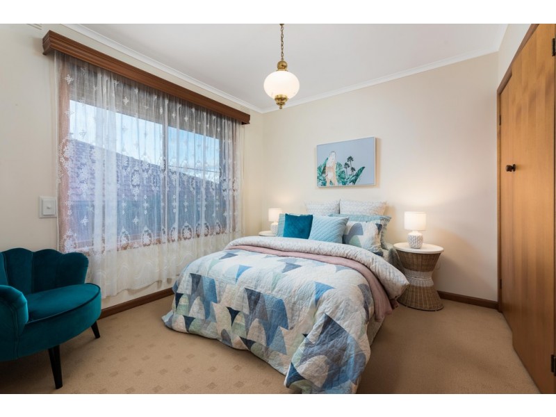 18 Luton Way, Bundoora VIC 3083
