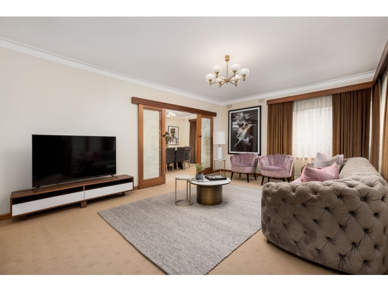 18 Luton Way, Bundoora VIC 3083