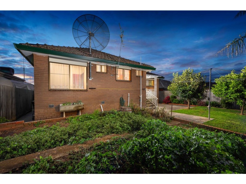 18 Luton Way, Bundoora VIC 3083
