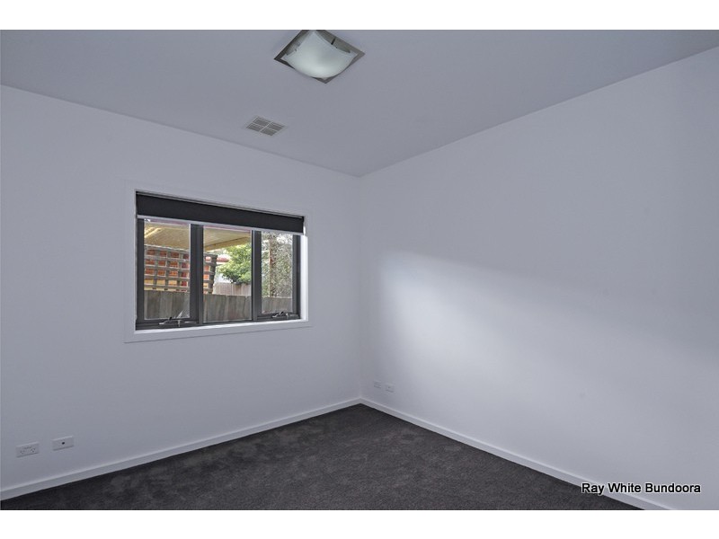 3/32 Cash Street, Kingsbury VIC 3083
