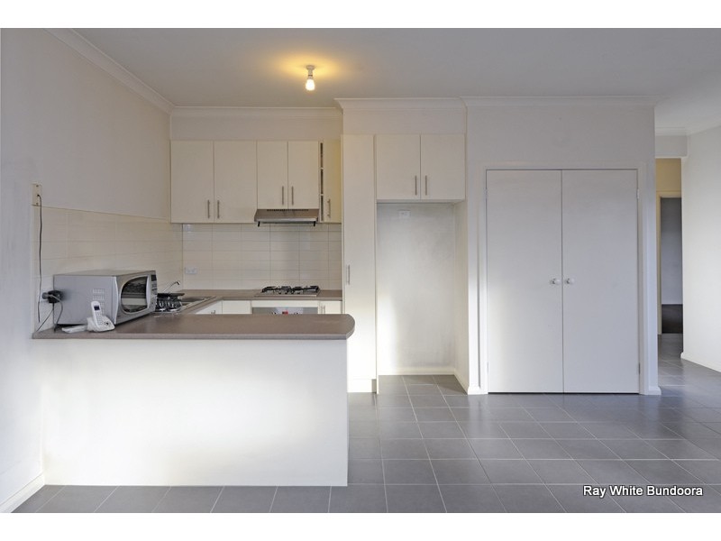 4/4 Pratt Street, Reservoir VIC 3073