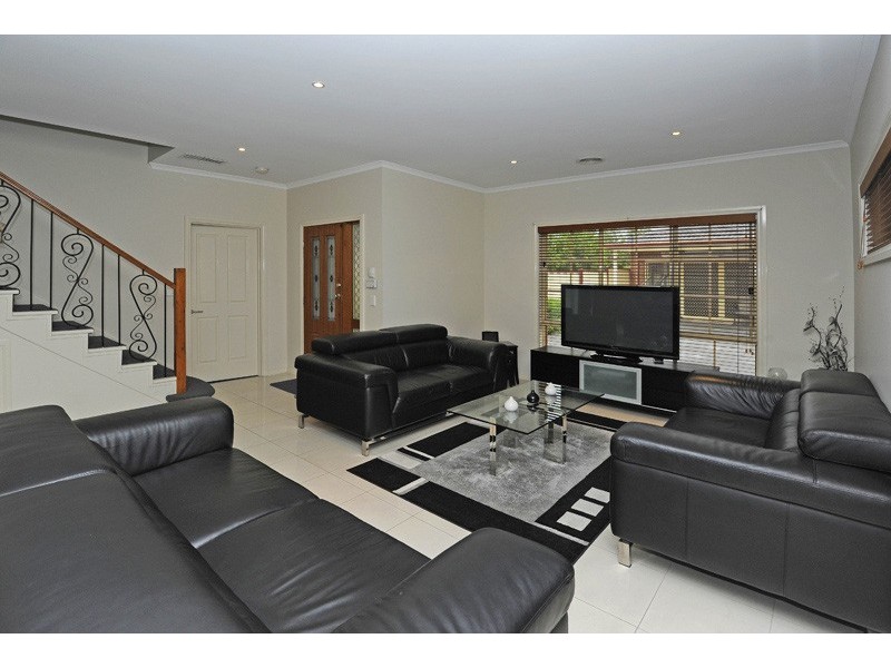 2/172 Somerset Road, Campbellfield VIC 3061