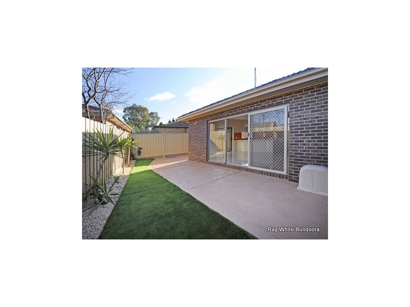 2/39 Hawkes Drive, Mill Park VIC 3082