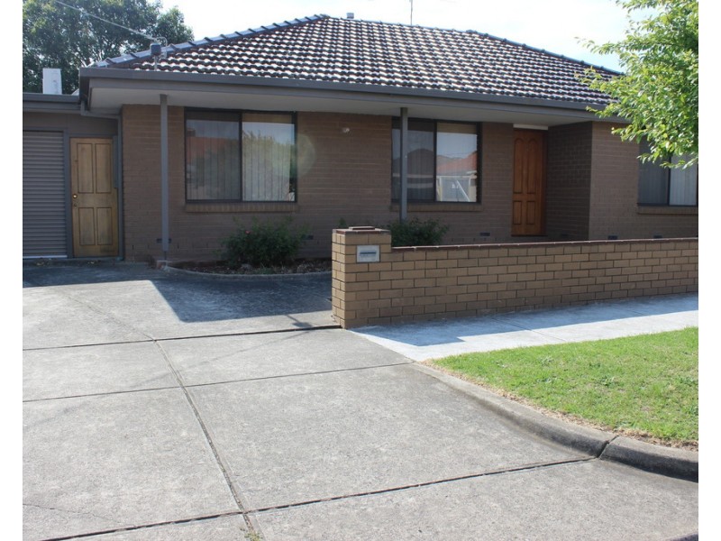 15 Ellerslie Street, Kingsbury VIC 3083