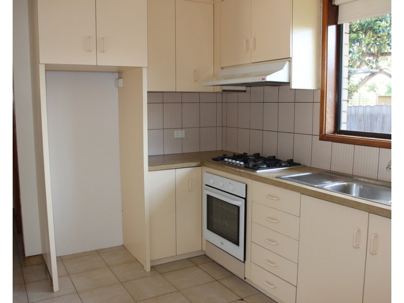 15 Ellerslie Street, Kingsbury VIC 3083