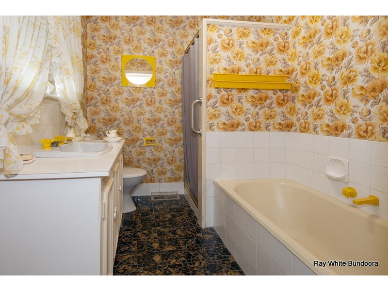 12 Walsh Avenue, Thornbury VIC 3071