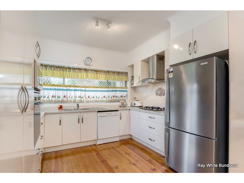 76 Cheadle Crescent, Bundoora VIC 3083