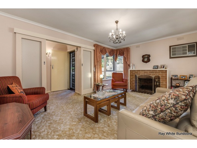 25 Sharpes Road, Watsonia VIC 3087