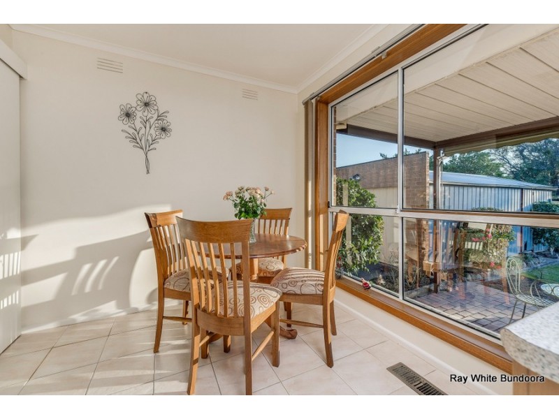 25 Sharpes Road, Watsonia VIC 3087