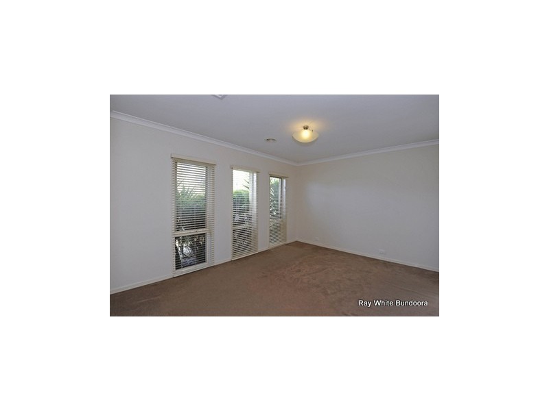 99 Vincent Drive, South Morang VIC 3752