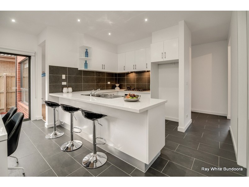 6 Moore Court, Bundoora VIC 3083