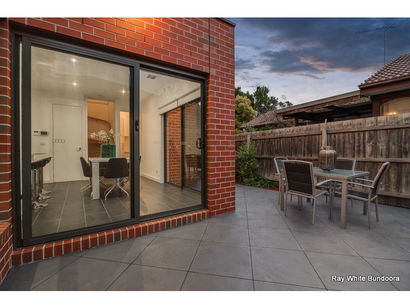 6 Moore Court, Bundoora VIC 3083