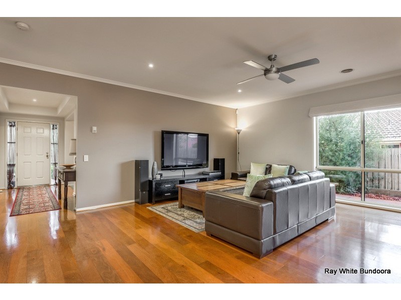 66 Wagstaff Drive, Mill Park VIC 3082