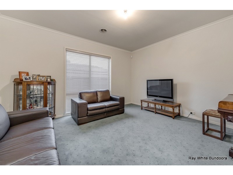 66 Wagstaff Drive, Mill Park VIC 3082