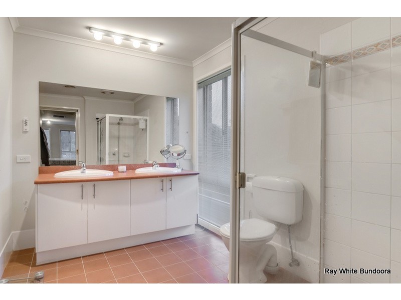 66 Wagstaff Drive, Mill Park VIC 3082