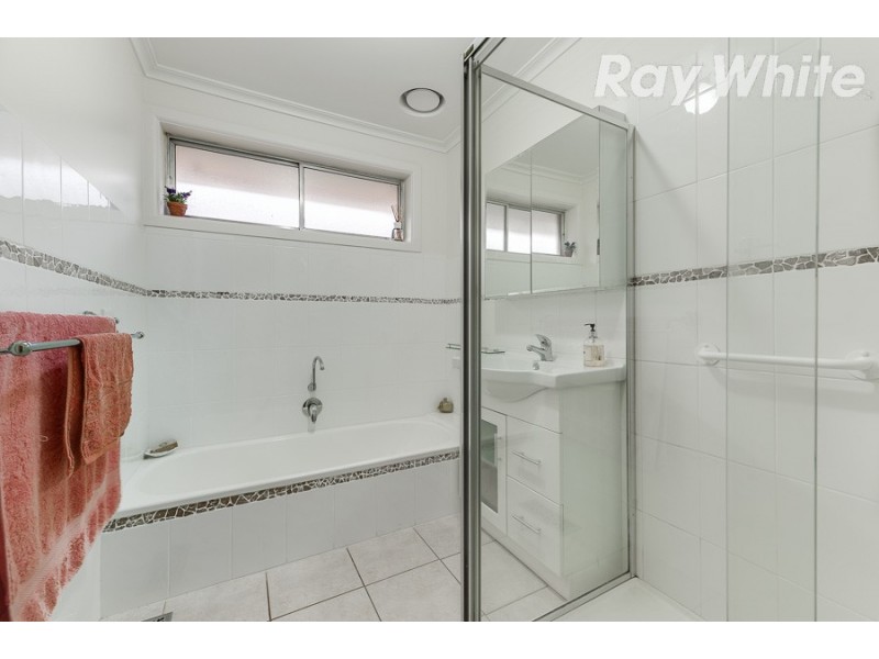 19 Patricia Avenue, Bundoora VIC 3083