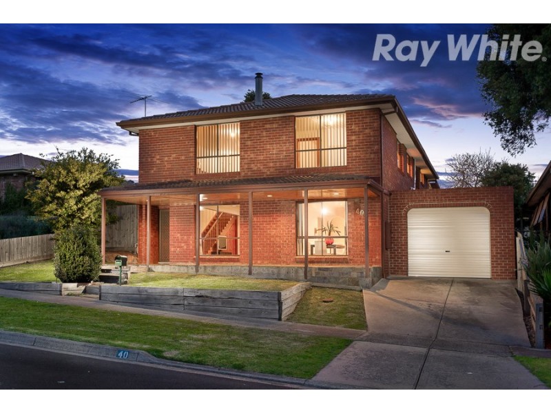 40 McLaughlin Crescent, Mill Park VIC 3082