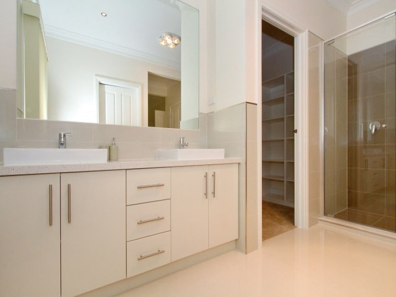 62 Worcester Crescent, Bundoora VIC 3083