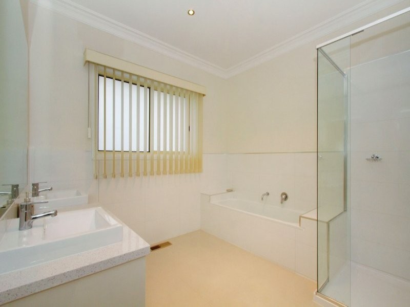 62 Worcester Crescent, Bundoora VIC 3083