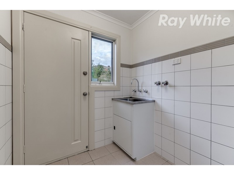 1/27 Hakea Street, Watsonia North VIC 3087