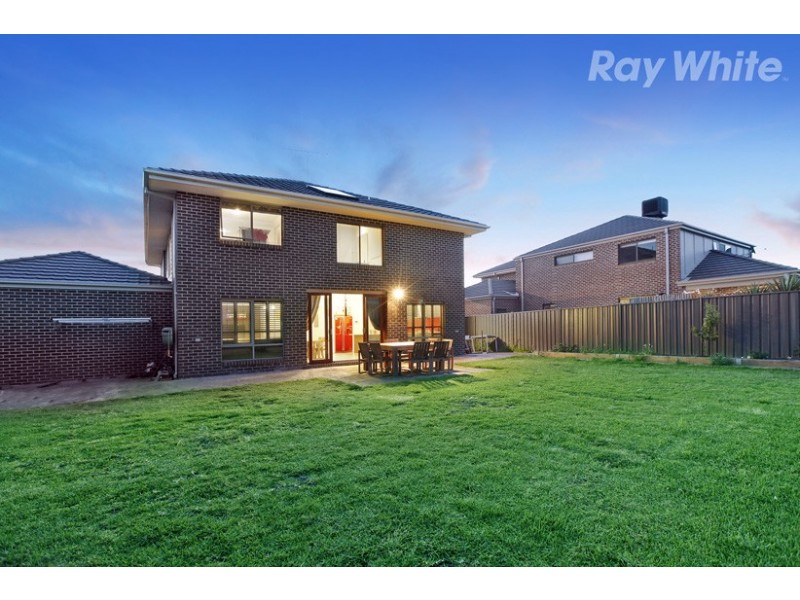 81 Hawkstowe Parade, South Morang VIC 3752