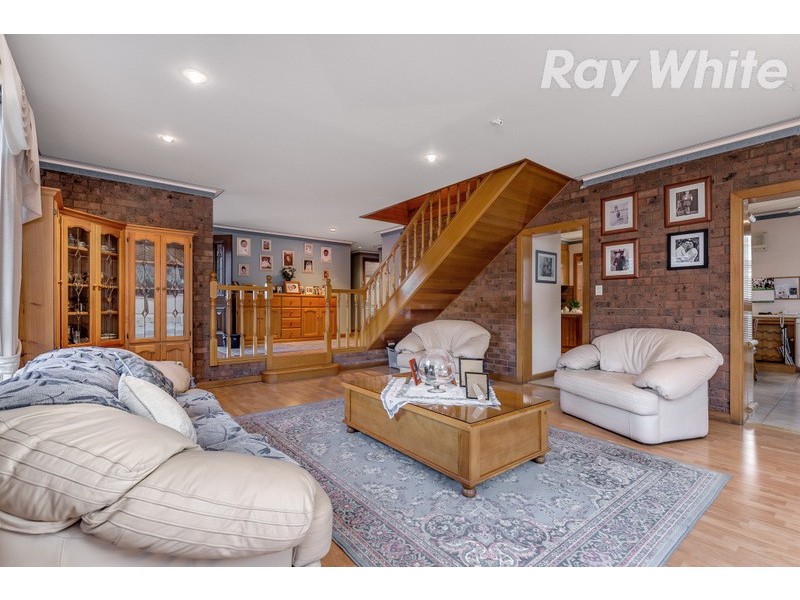 27 Highview Crescent, Macleod VIC 3085