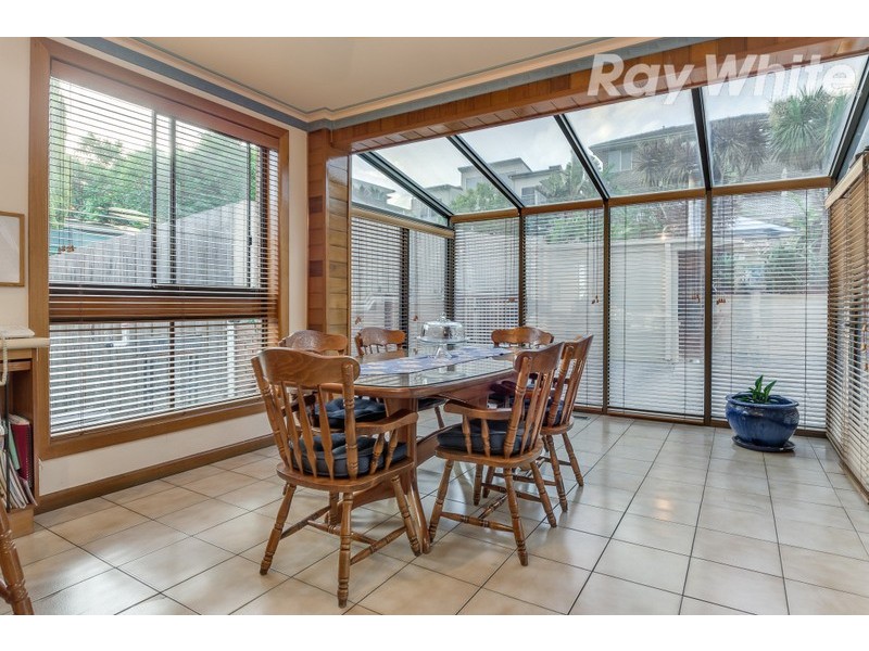 27 Highview Crescent, Macleod VIC 3085
