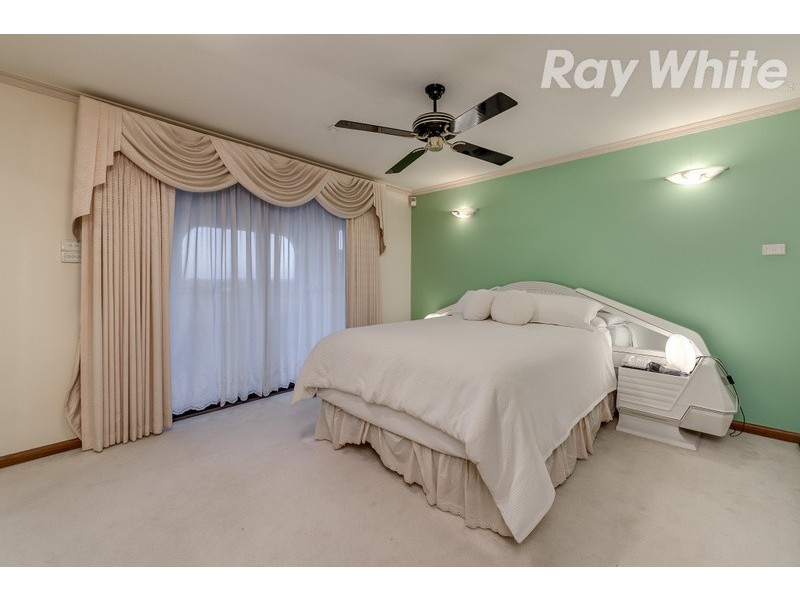 27 Highview Crescent, Macleod VIC 3085