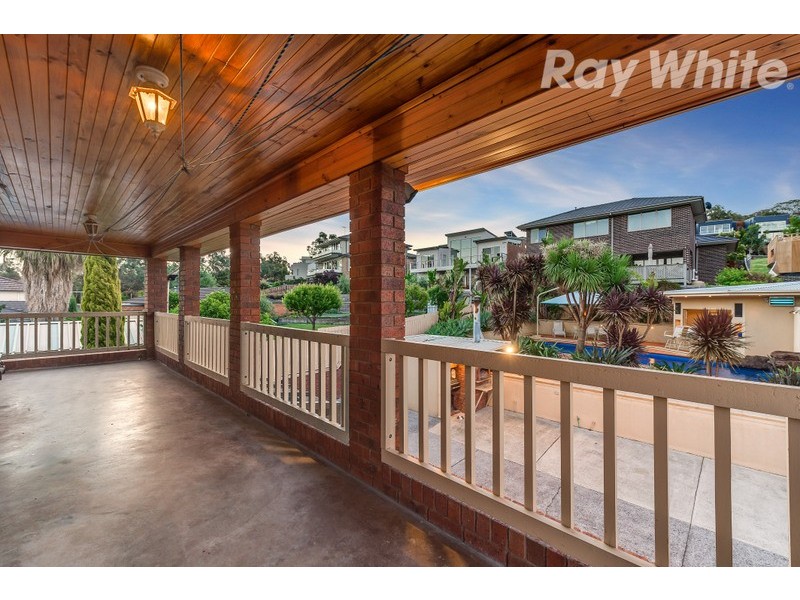 27 Highview Crescent, Macleod VIC 3085