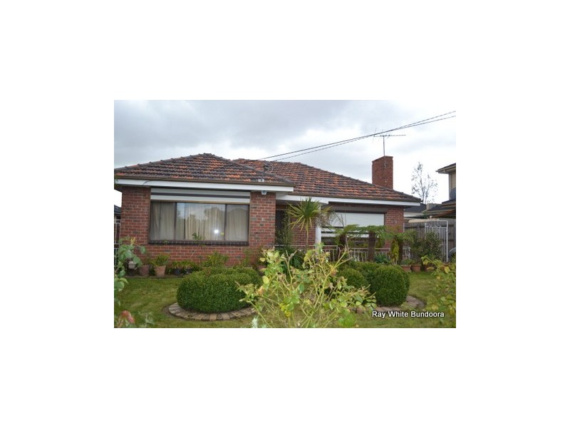 8 Jinghi Road, Reservoir VIC 3073